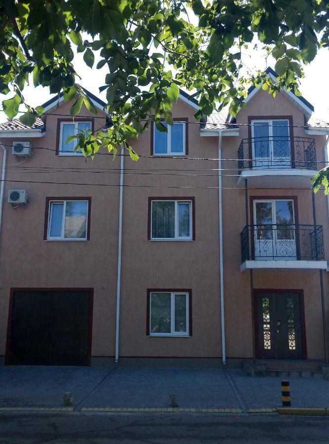 Apartament On Komarova 29 Вулиця Комарова 29 Kropywnyzkyj Exterior foto