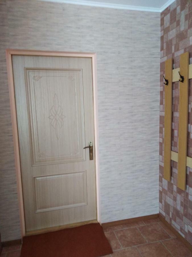 Apartament On Komarova 29 Вулиця Комарова 29 Kropywnyzkyj Exterior foto